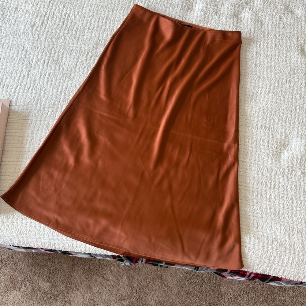 Elegant Rachel Zoe Satin Midi Skirt – Size M